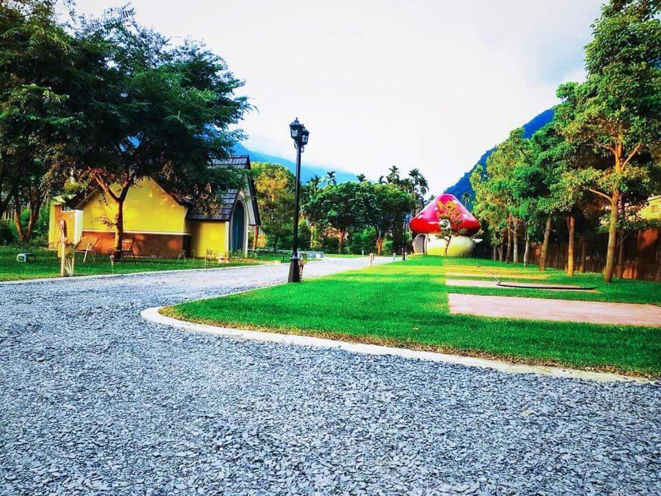 Mushroom Forest Guesthouse Camping Site Puli Luaran gambar